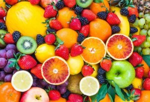 Sağlıklı Bir Şekilde Kilo Vermek için Etkili Meyveler