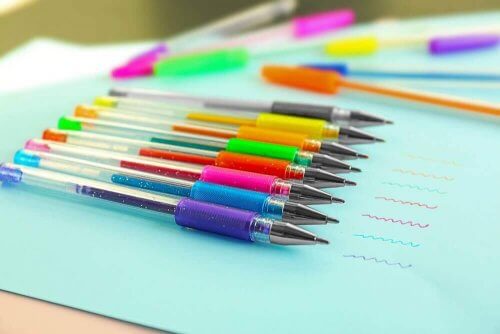 renkli tükenmez kalemler