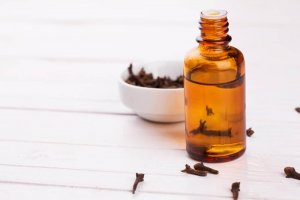 Sindirimi İyileştirmek İçin Karanfil ile Doğal Tedaviler