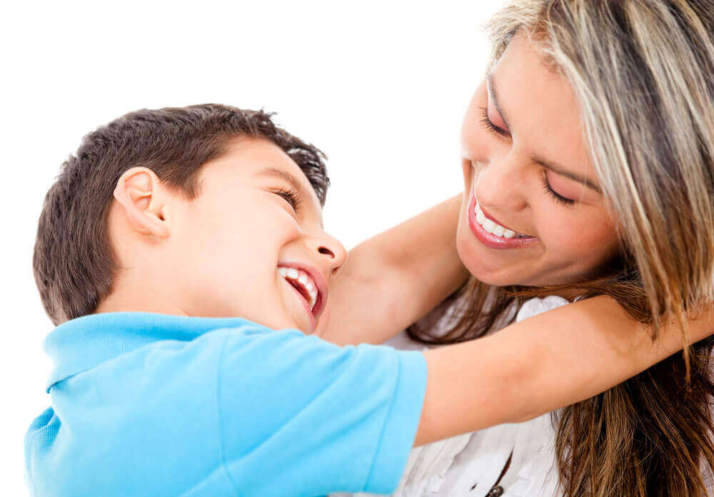 anne ve oğul çok mutlu