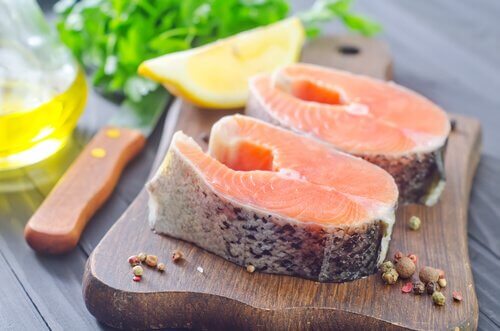 en yaygın gıda alerjileri somon balığı