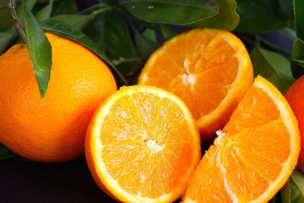 dilimlenmiş portakal