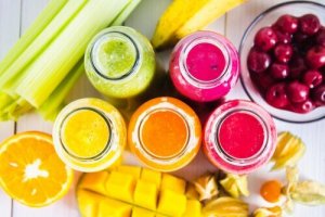 Haftanın Her Günü İçin Renkli Smoothie Tarifleri