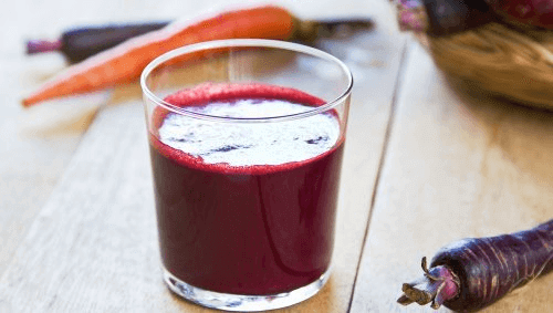 bardakta mor içecek