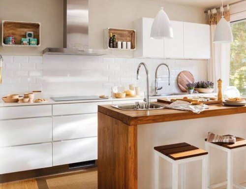 açık renk aydınlık mutfak