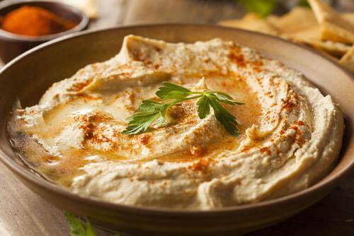 Hafif Nohutlu Humus Nasıl Yapılır