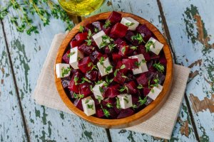 Lezzetli Bir Pancar Salatası