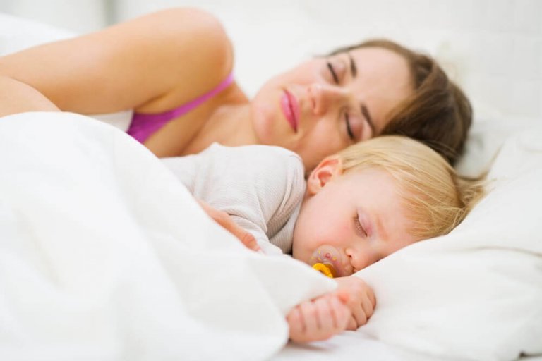 Bebeğinize Geceleri Uyumayı Nasıl Öğretirsiniz