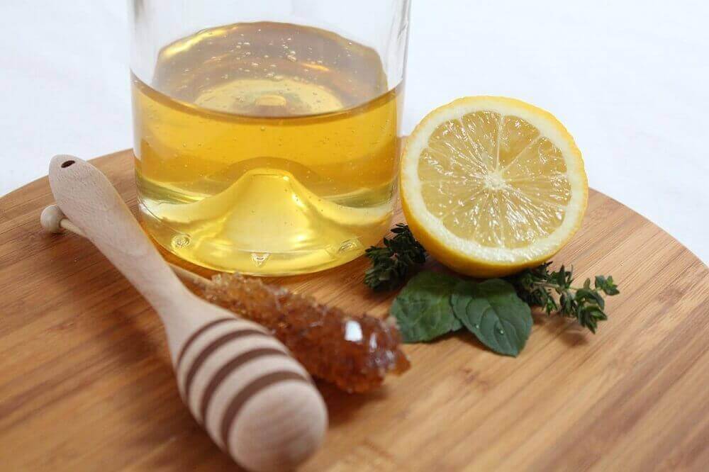 bardakta bal limon