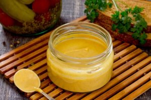Denemek İsteyeceğiniz 10 Sağlıklı Ve Kolay Salata Sosu Tarifi