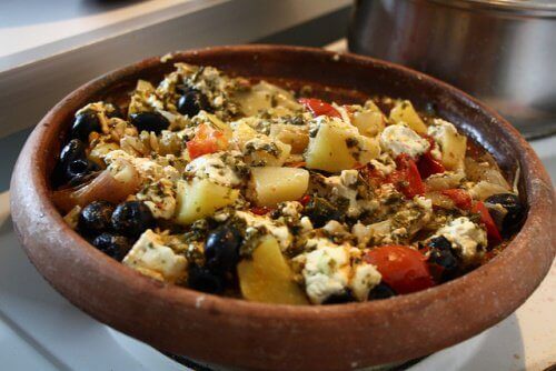 bir tabak tahinli salata