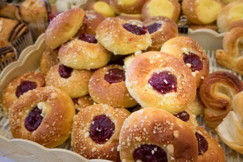 tatlı jelli hamur işi