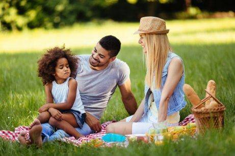 aile pikniğe gitmiş