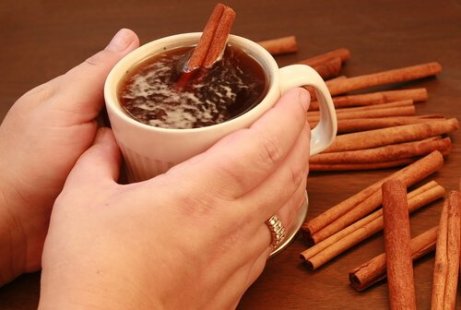 çay ve tarçın