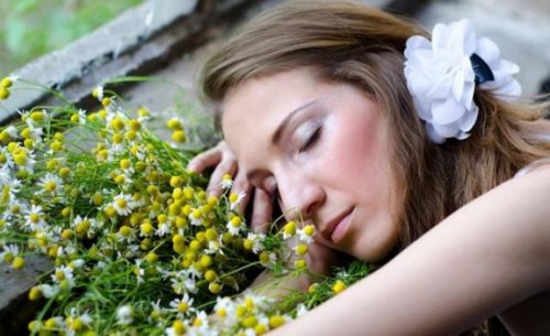 Daha İyi Uyumanıza Yardımcı Olacak 8 Aromatik Yağ