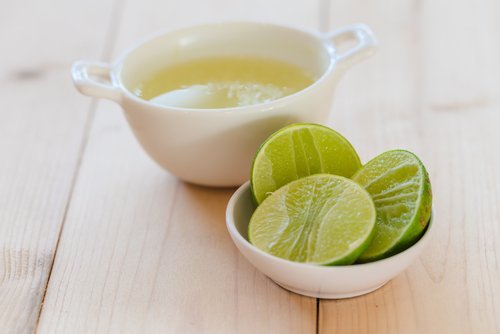 yüksek kolesterolü kontrol altına almak için limon suyu