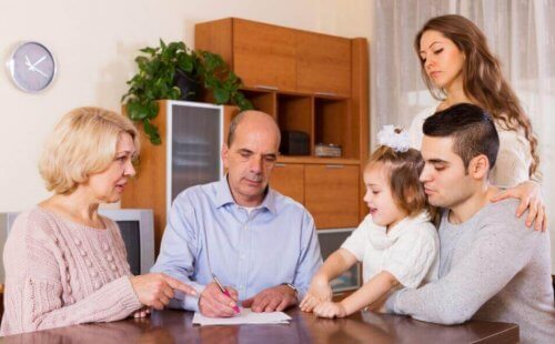 aile hesap masa para