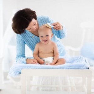 Bebeğinizin Saç Bakımı İçin 5 Öneri