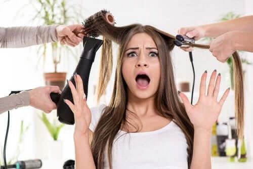 Kuru Saçları İyileştirmek İçin Yedi Farklı Yöntem