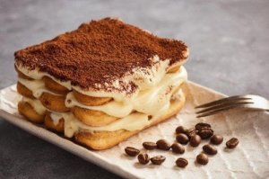 Lezzetli Ev Yapımı Tiramisu Tarifleri