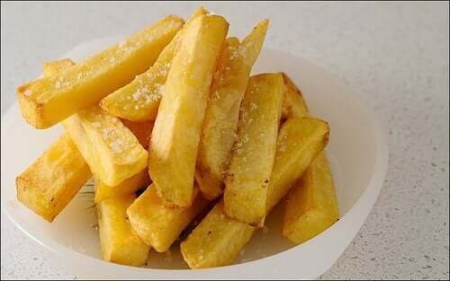 bir kase patates kızarması