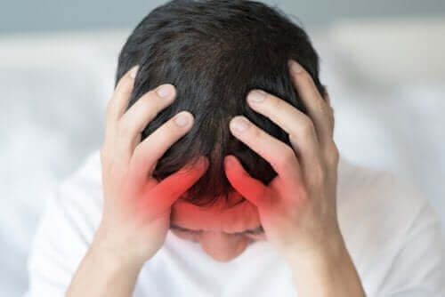 Migrenin Nedenleri, Belirtileri, Teşhisi ve Tedavisi