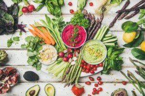 Çiğ Besin Akımının Yararları ve Riskleri