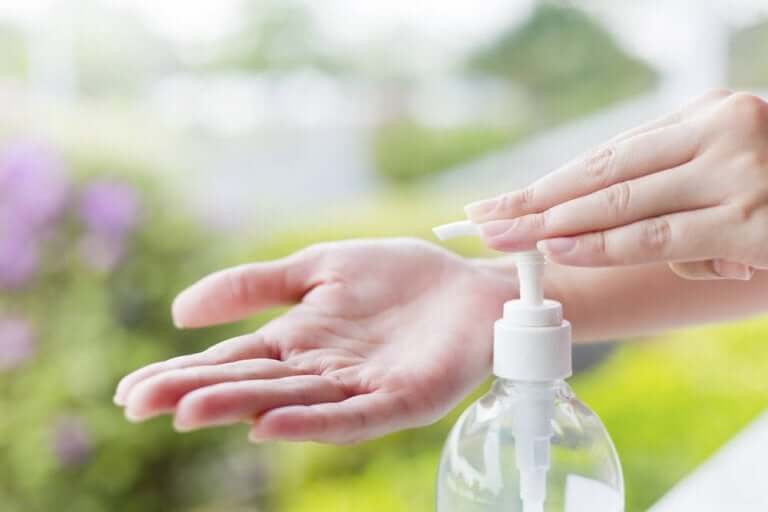 artakalan sabundan sıvı el sabunu yapmak