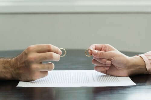 Travmatik Boşanma Sürecini Atlatmak İçin 7 İpucu