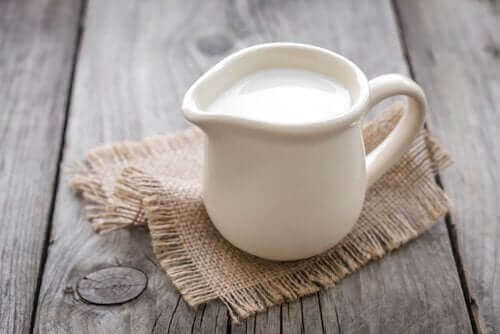Süt İçmek: Faydaları ve Riskleri