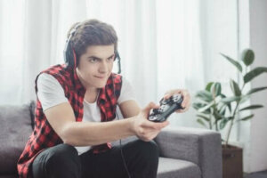 Video Oyunları Ergenleri Nasıl Etkiliyor?