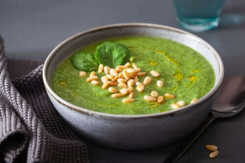 Yeşil mısırlı çorba