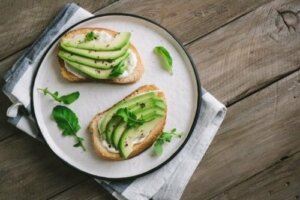 Sağlıklı Kekikli Vegan Peynir Nasıl Yapılır?