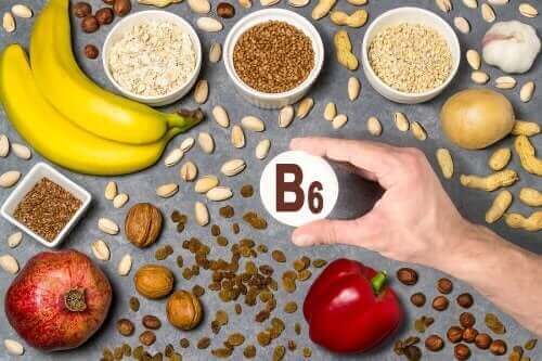 B6 vitamini kaynaklarını gösteren bir fotoğraf.