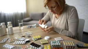 Kendi Kendine İlaç Kullanmak ve Sağlığınız İçin Yarattığı Riskler