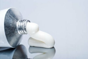 Canesten İlacının Kullanımı ve Yan Etkileri