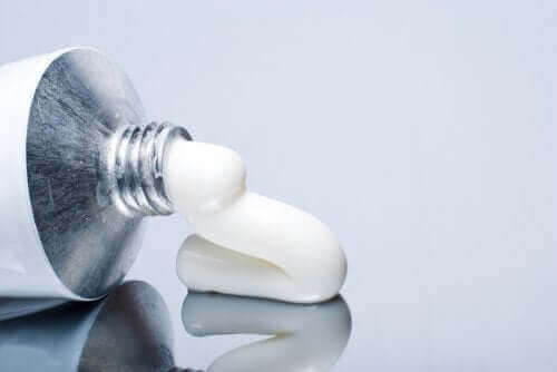 Canesten İlacının Kullanımı ve Yan Etkileri