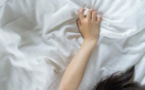 Küçük Ölüm Nedir ve Neden Gerçekleşir