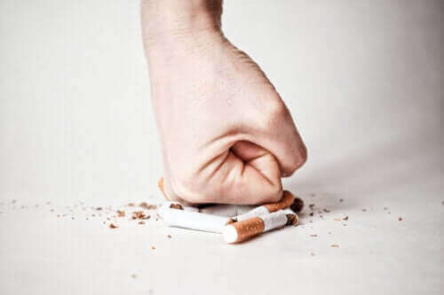 Sigara İçmeyi Bırakmak: Farklı Aşamalarla Başa Çıkış