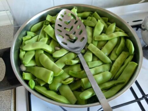 bir tencere taze fasulye