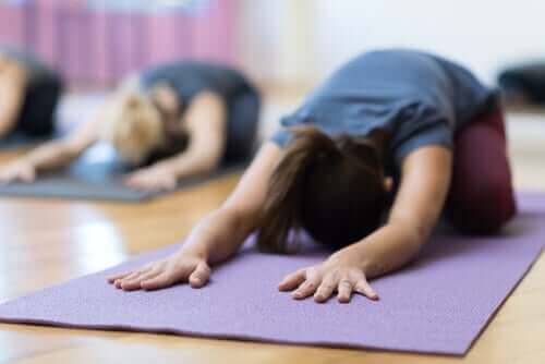 yoga yapan insanlar 