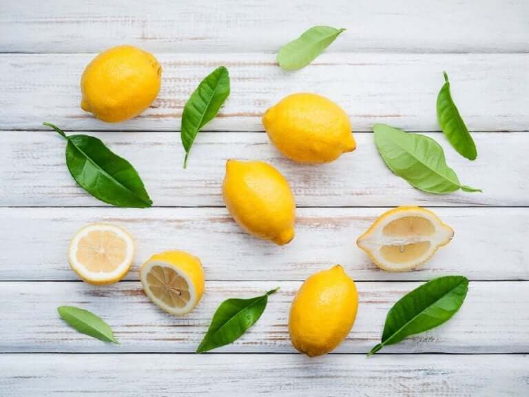 Limonun Özellikleri ve Limon İçeren Doğal Tedaviler