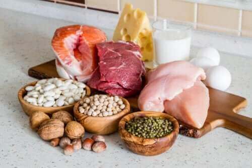Yağsız protein içeren gıdalar.