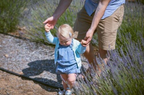 Çocuğunuzun Yürümeyi Öğrenmesine Yardımcı Olacak 10 Egzersiz