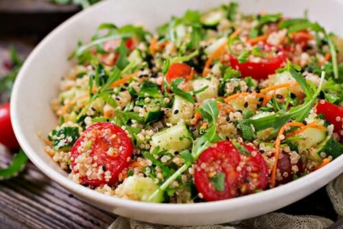 3 Lezzetli ve Sağlıklı Kinoa Salatası