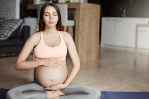 Prenatal Yoga Hakkında Bilmeniz Gereken Her Şey