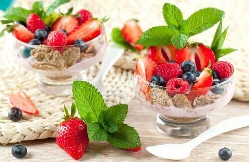 Meyveli yaz pudingi.