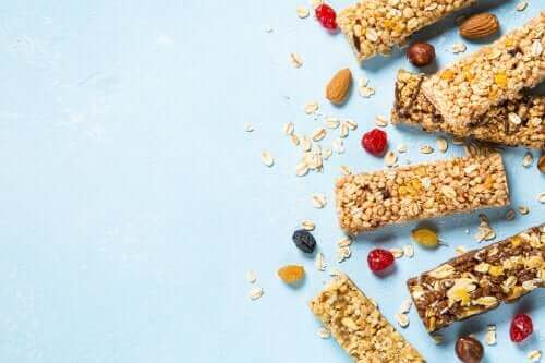 Glutensiz Granola Barları Nasıl Yapılır