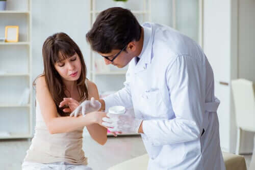 Ciltte Kızarıklık: Semptomları, Nedenleri ve Tedavisi