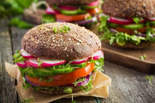 Vegan bir burger.